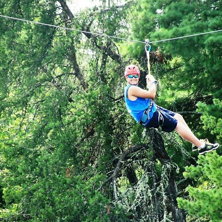 Pine Point Lodge Resort & Motel Crane Lake 외부 사진