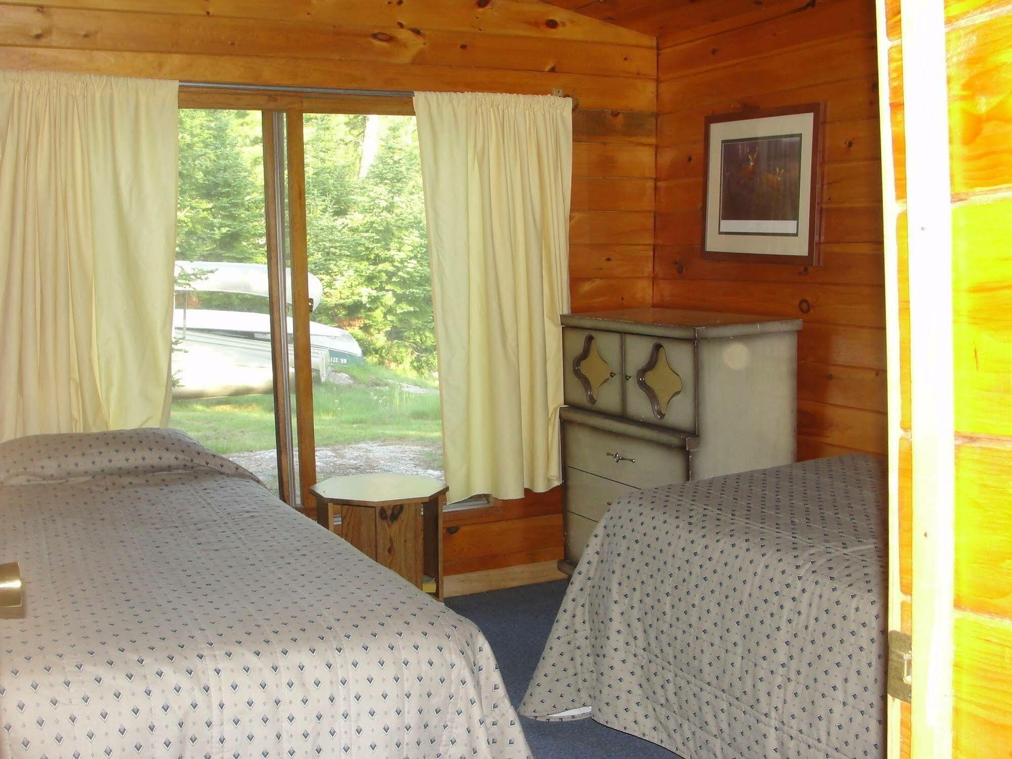 Pine Point Lodge Resort & Motel Crane Lake 외부 사진