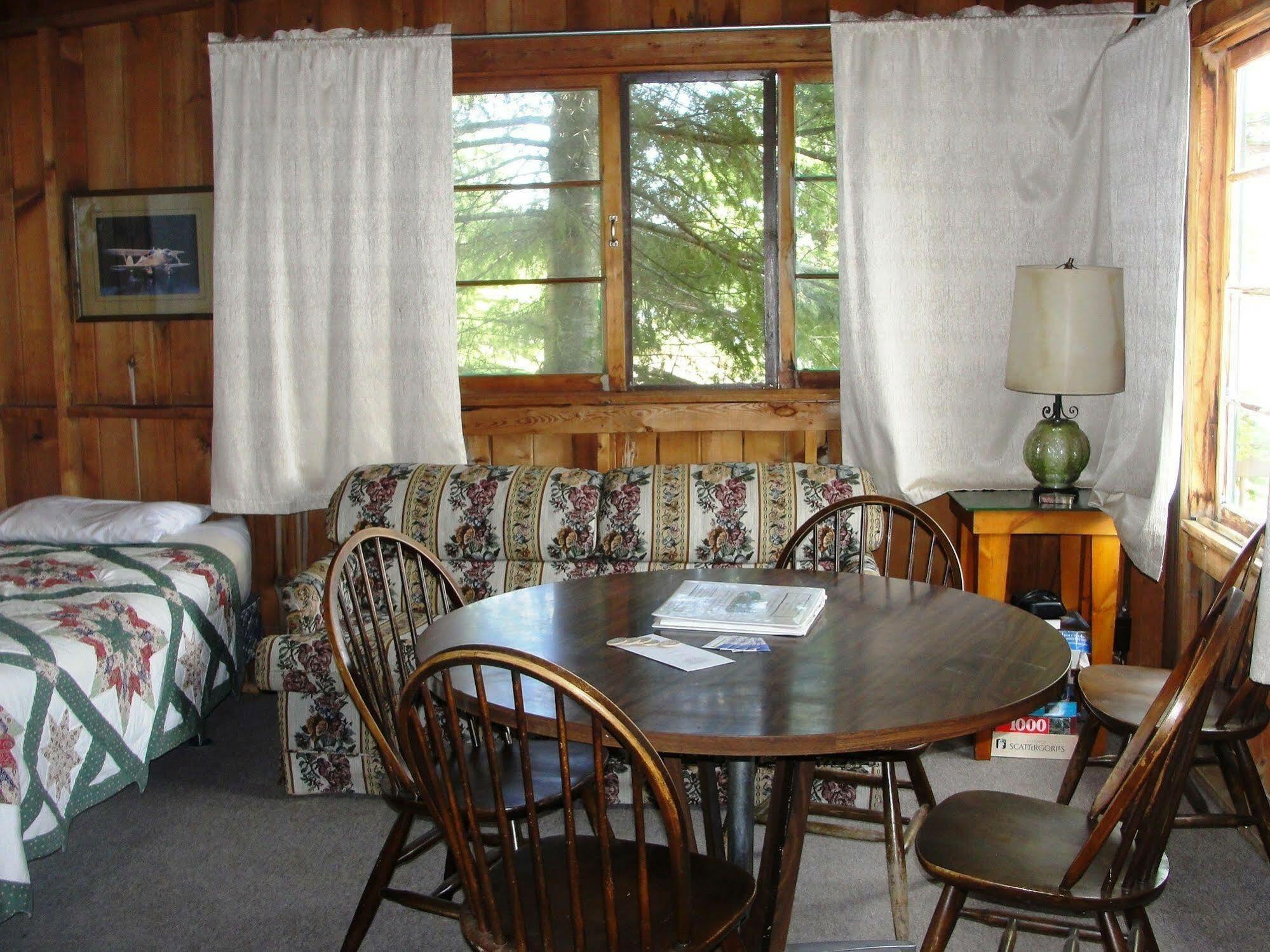 Pine Point Lodge Resort & Motel Crane Lake 외부 사진